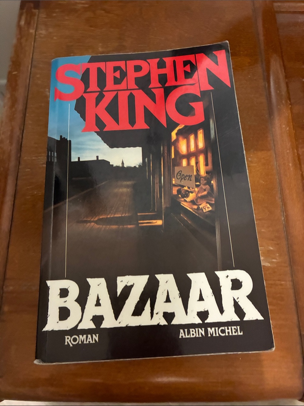 4/10$ 📚 Bazaar - Black Cover Novel